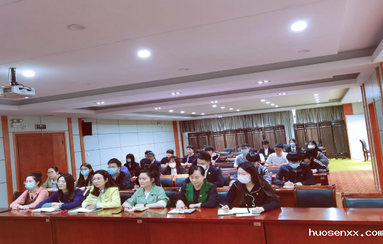 青春百年心向党！我校组织收看庆祝建团100周年大会