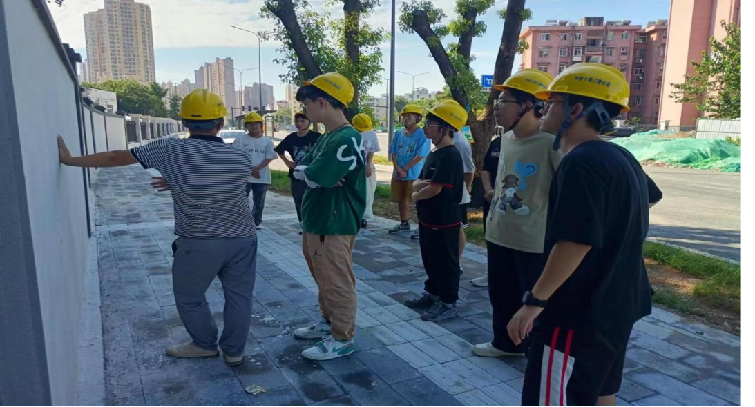 <strong>暑期“三下乡”社会实践（五十三）：工地实践活动</strong>