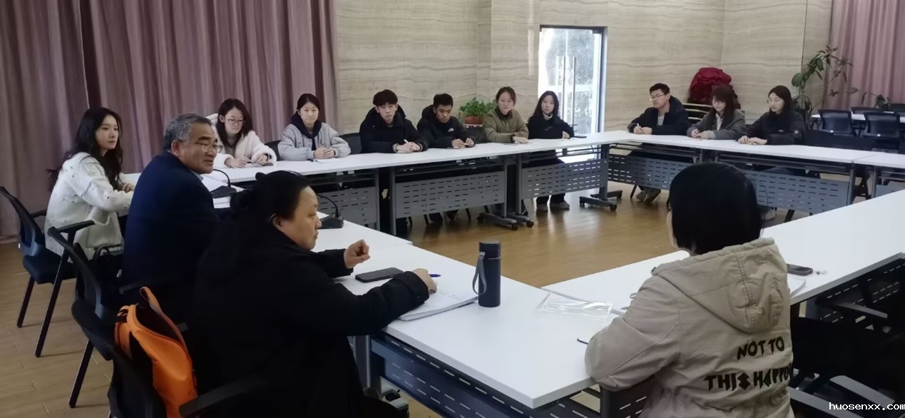 亲切会谈     共促发展